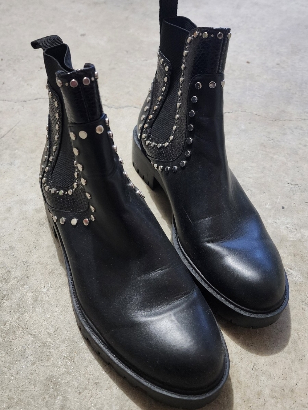 Zara Black Chelsea Studded Boot size EU 40 ( US 9.5 )